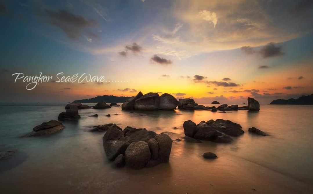 Sea & Wave #1 Coral Bay Apartment Pekan Pangkor Dış mekan fotoğraf